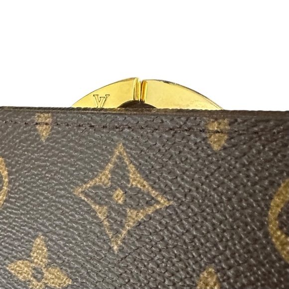 Louis Vuitton Monogram Leather Kisslock Bifold Wallet - Picture 6 of 13